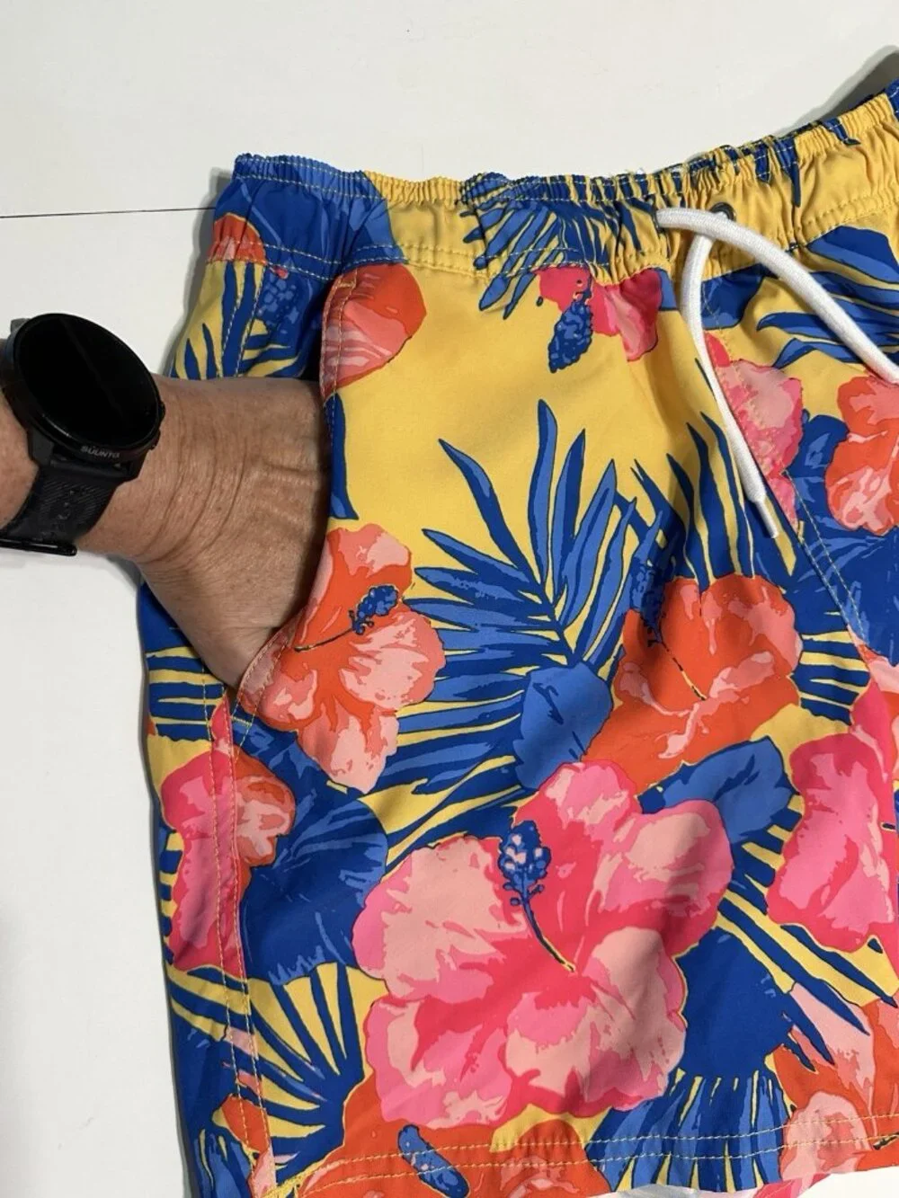 J. Crew Men Sm Flex Swimwear Swim Trunks Tropical Floral Hibiscus Hawaiian Aloha